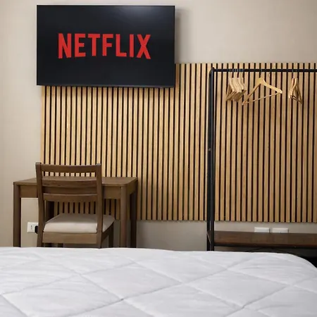 Beds&rooms Tiburtina- Rooms, Private 4* Rzym